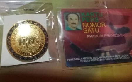 Puncak HPN 2022: Prabudi Said Terima Press Card Number One