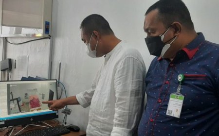 Ketua PWI dan IKWI Besuk Mantan Ketua IKWI Sumut