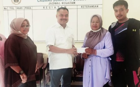 PWI Sumut Serahkan Santunan Asuransi Almarhum Hembri Ginting