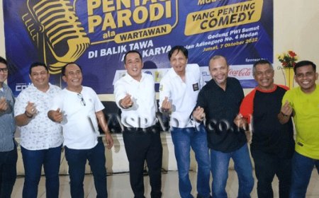 Pentas Parodi Ala Wartawan PWI Sumut Benar-benar Menghibur