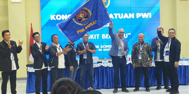 Kongres PWI: Munir-Atal Menang